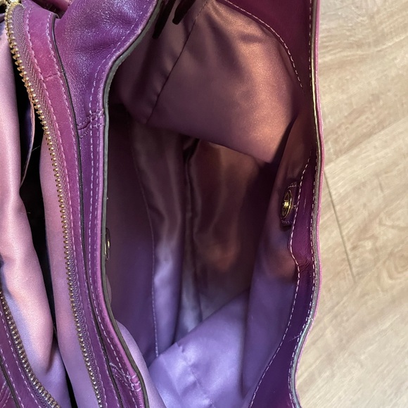 Classic coach shoulder bag - Picture 10 of 11